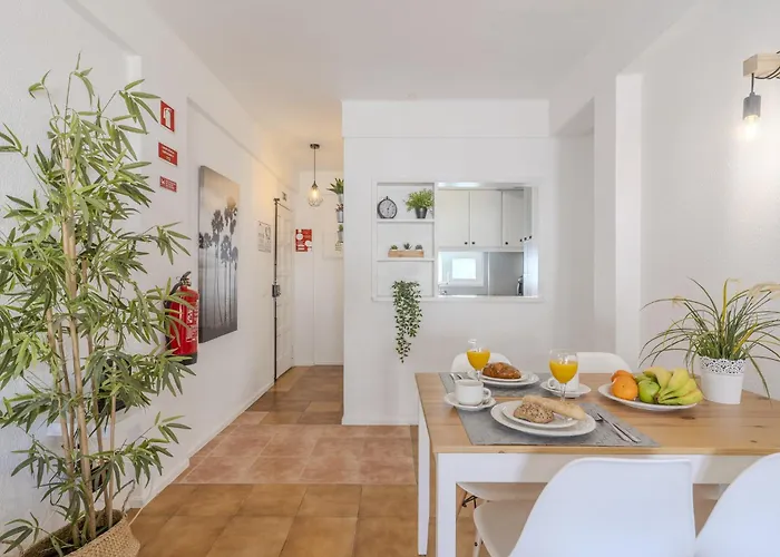 #347 Dream By Holidays Apartment